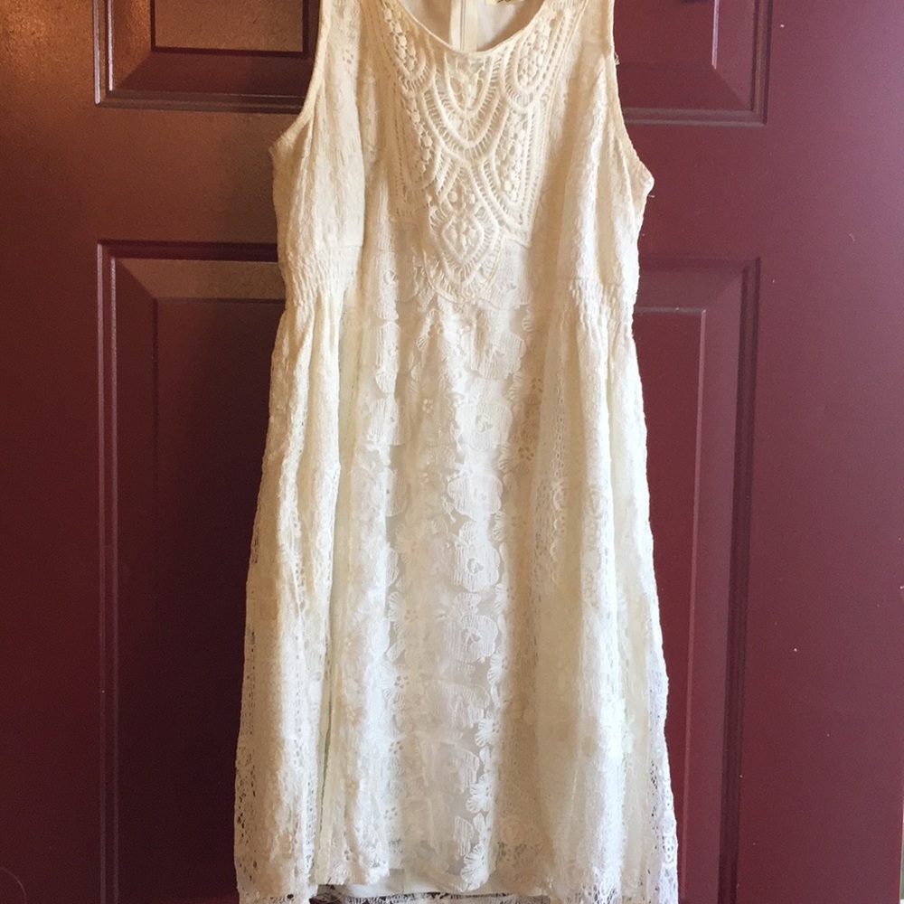 White lace dress